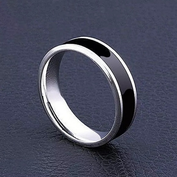 4mm Black Silver Women Titanium Ring - Picture 2 of 2